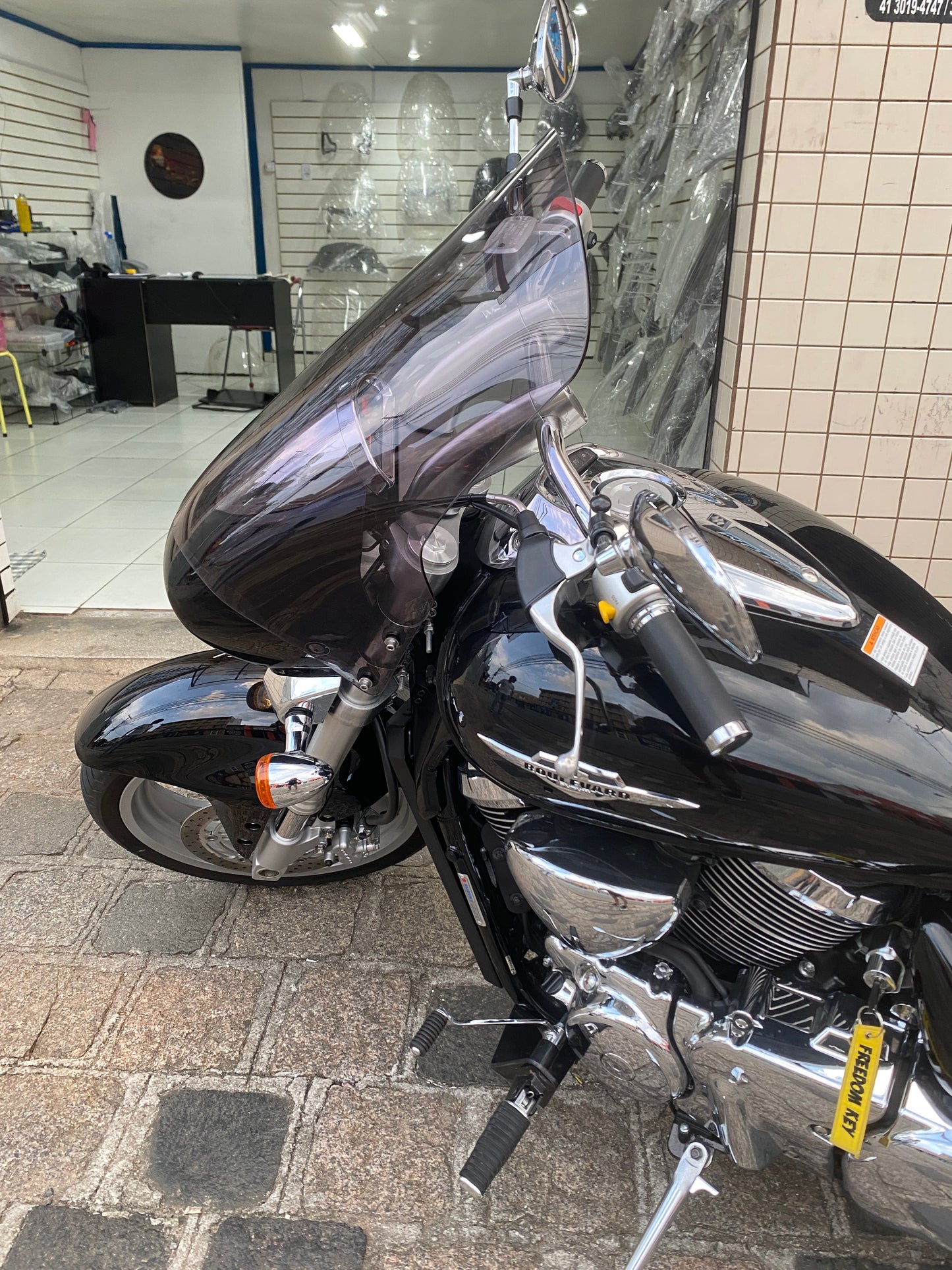PARA BRISA BOLHA SUZUKI BOULEVARD M 800/ 1500/ 1800 10/23