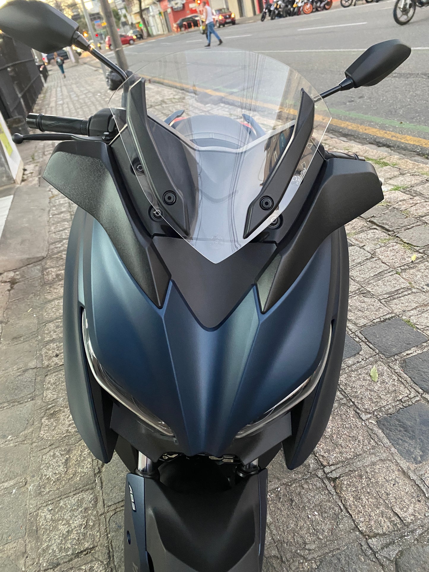YAMAHA X MAX 250 PEQUENA 20/24