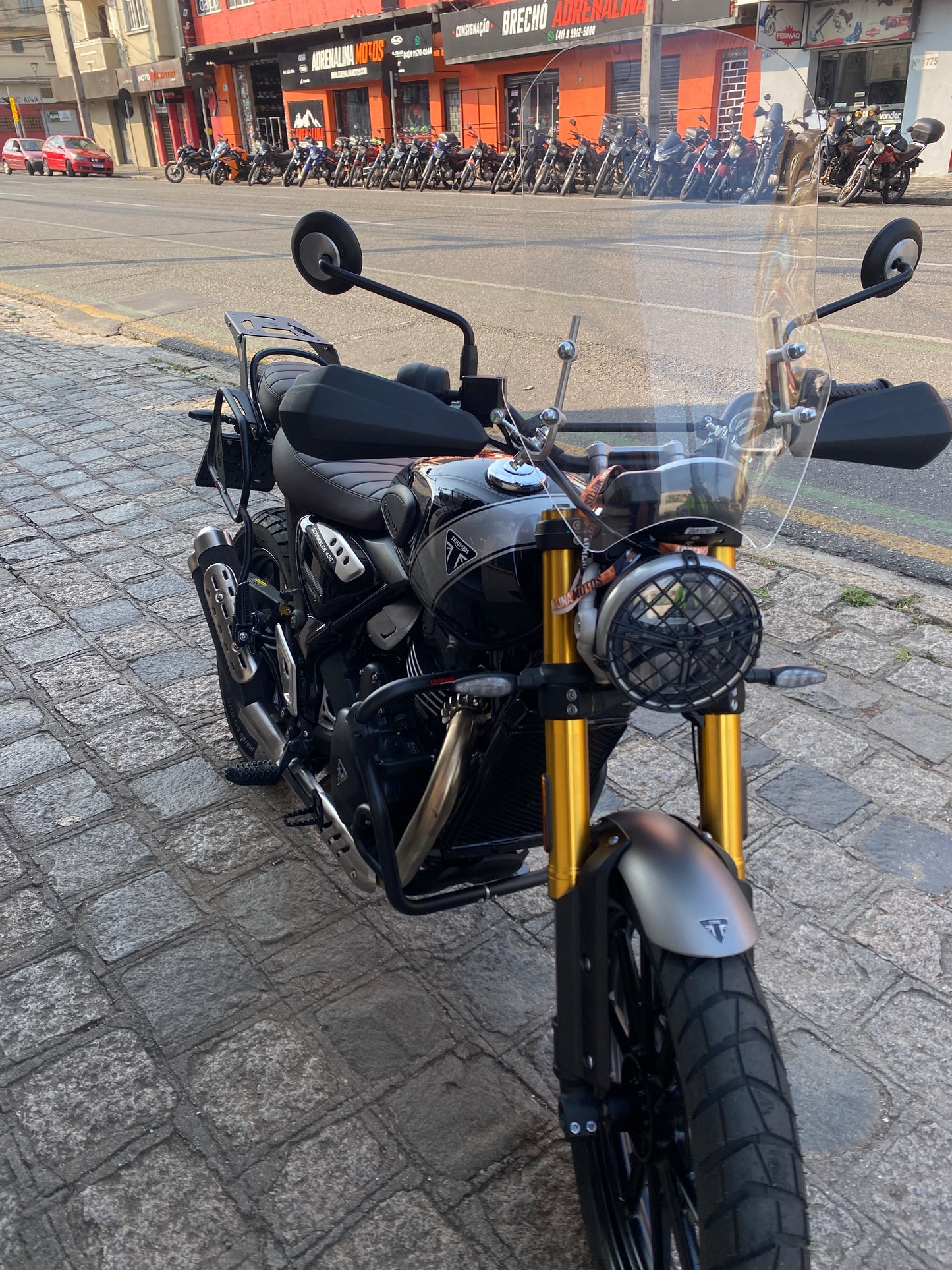 PARA BRISA BOLHA TRIUMPH SCRAMBLER 400/ 900 / 1200 X 24/25