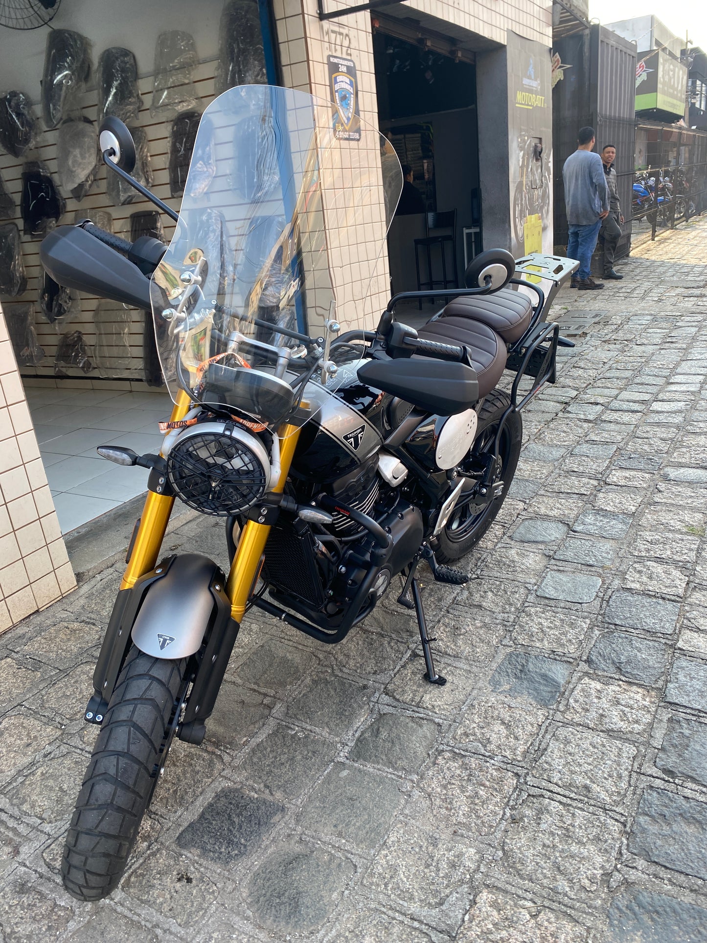 PARA BRISA BOLHA TRIUMPH SCRAMBLER 400/ 900 / 1200 X 24/25