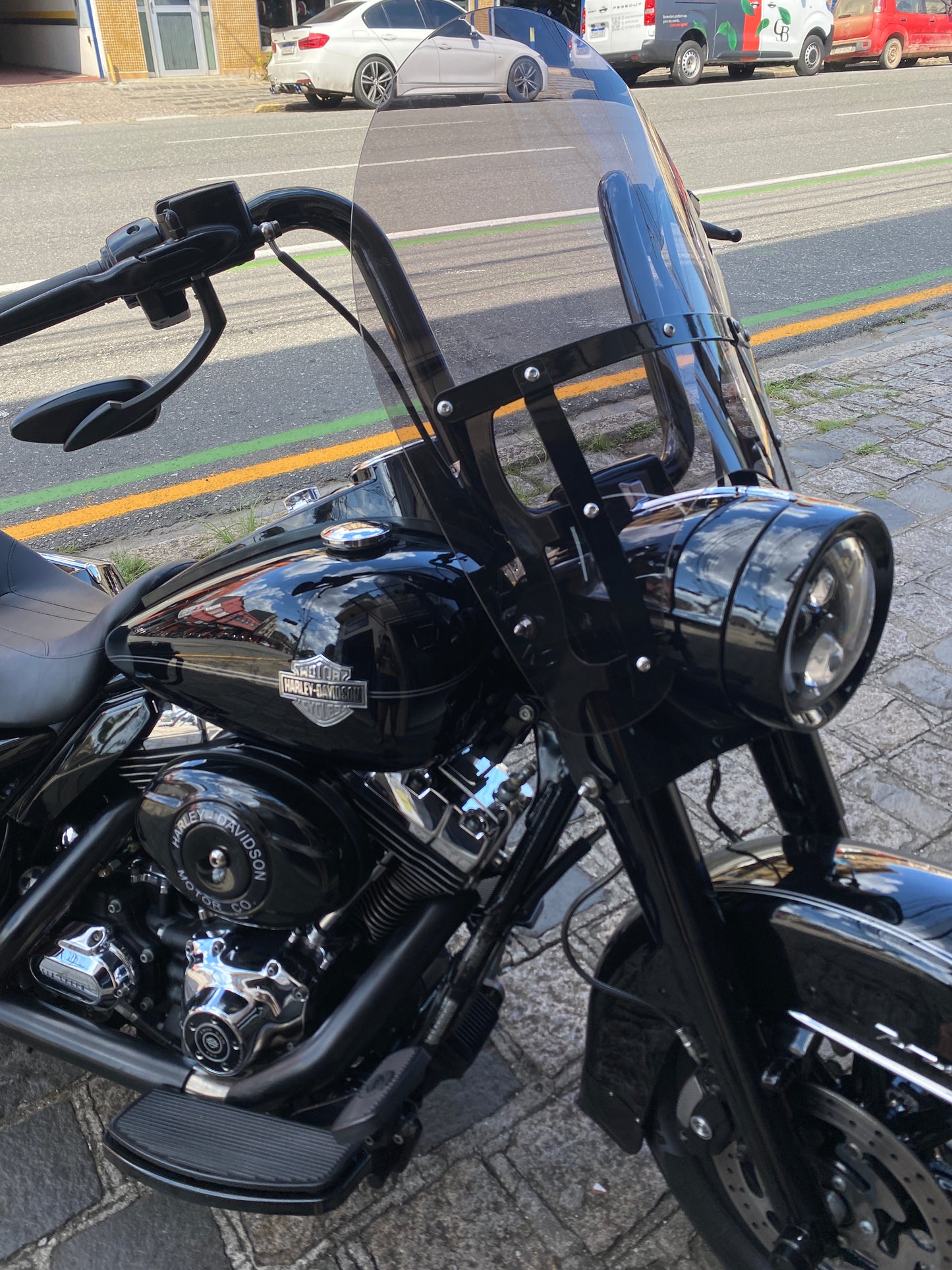 PARA BRISA BOLHA HARLEY DAVIDSON ROAD KING 18/24 TIRAS RETAS
