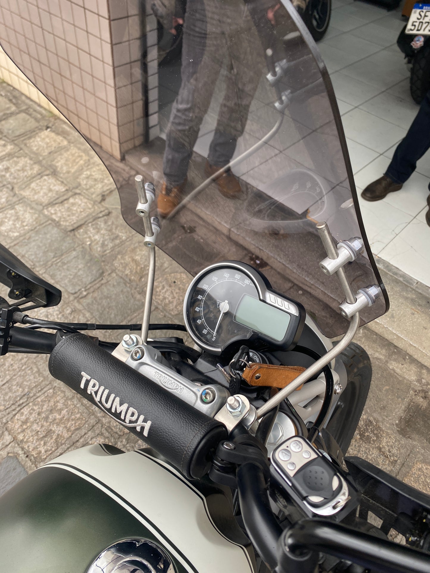 PARA BRISA BOLHA TRIUMPH SCRAMBLER 400/ 900 / 1200 X 24/25