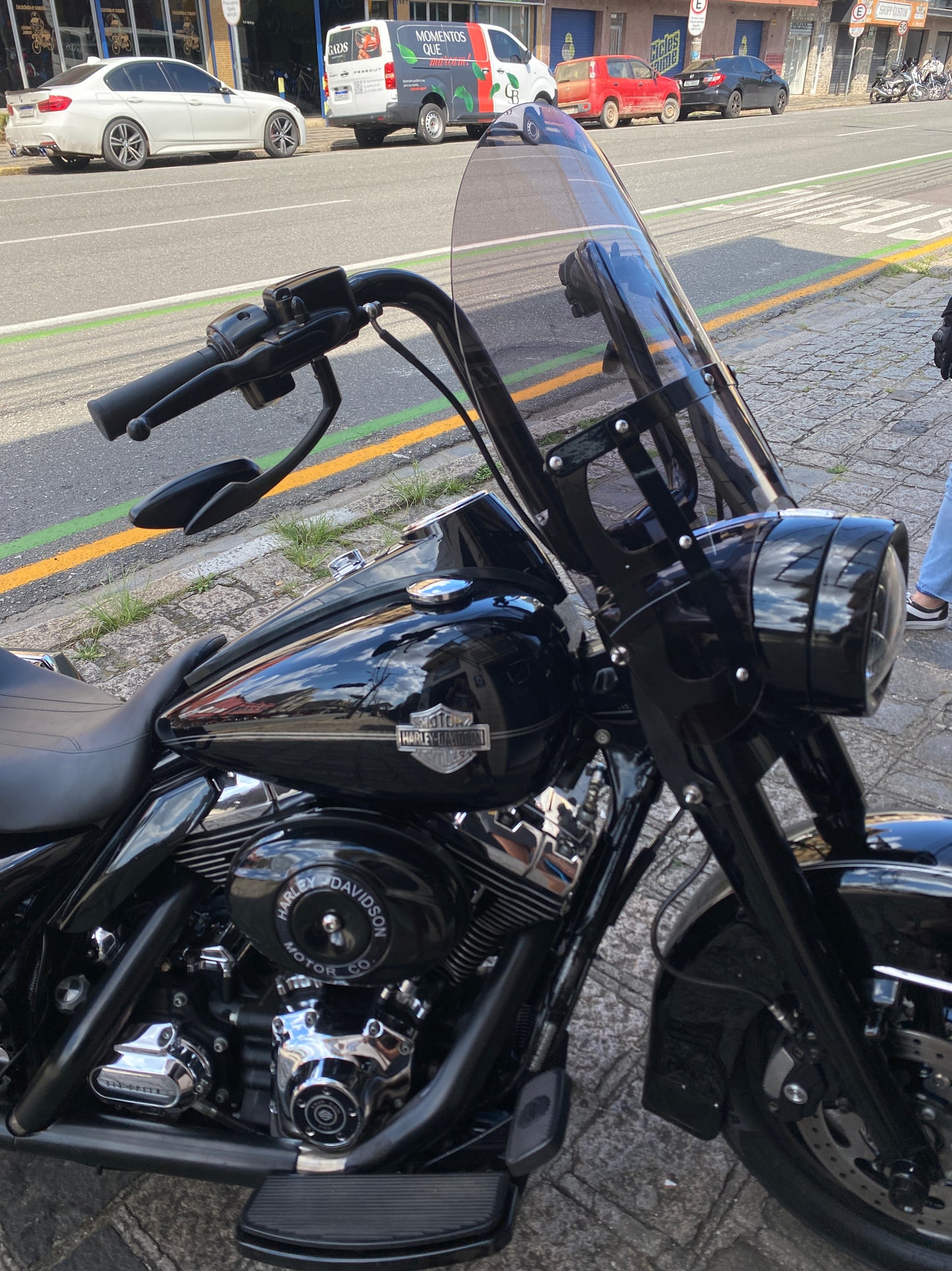 PARA BRISA BOLHA HARLEY DAVIDSON ROAD KING 18/24 TIRAS RETAS