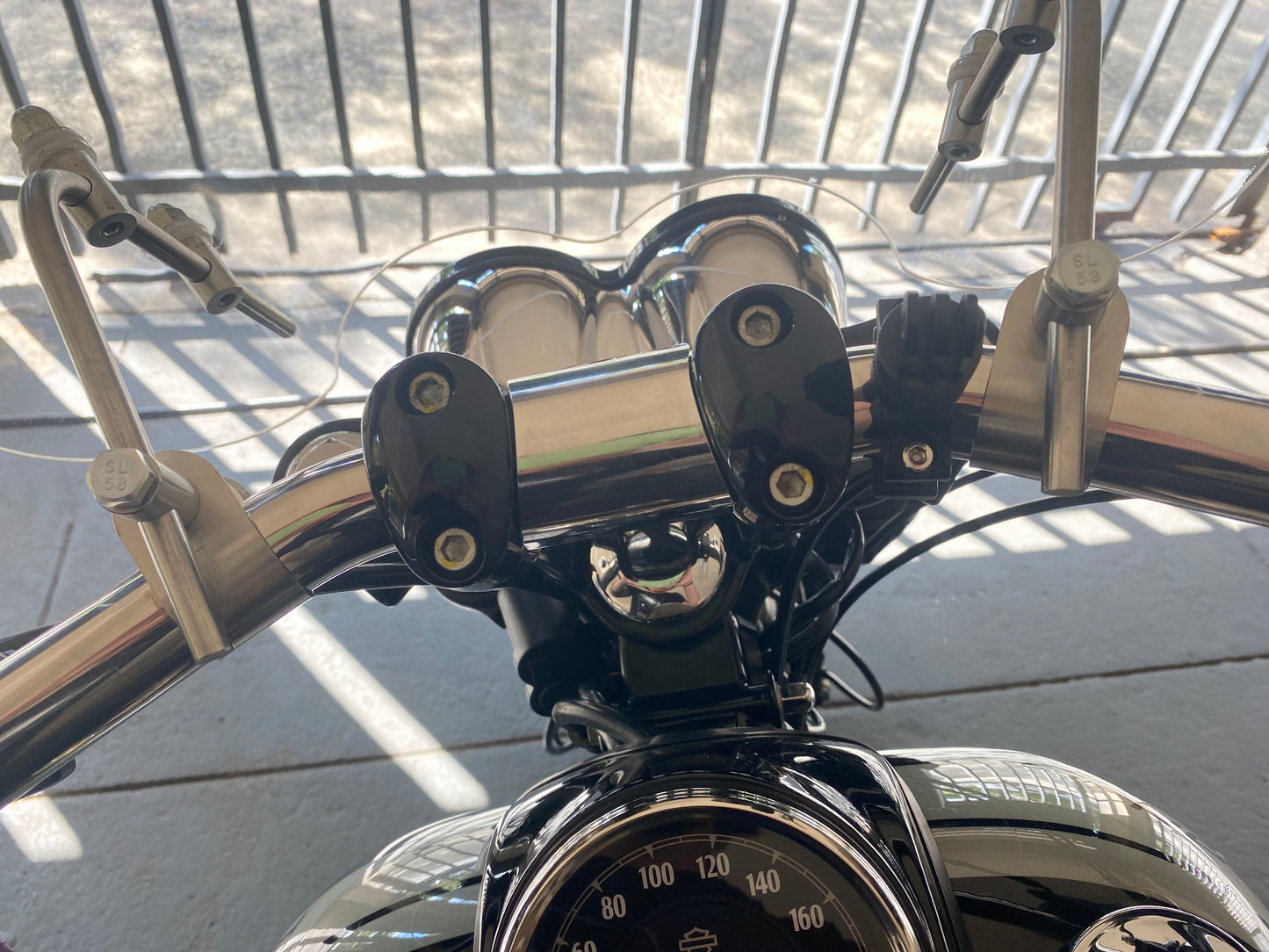 PARA BRISA BOLHA HARLEY DAVIDSON FAT BOB 08/17