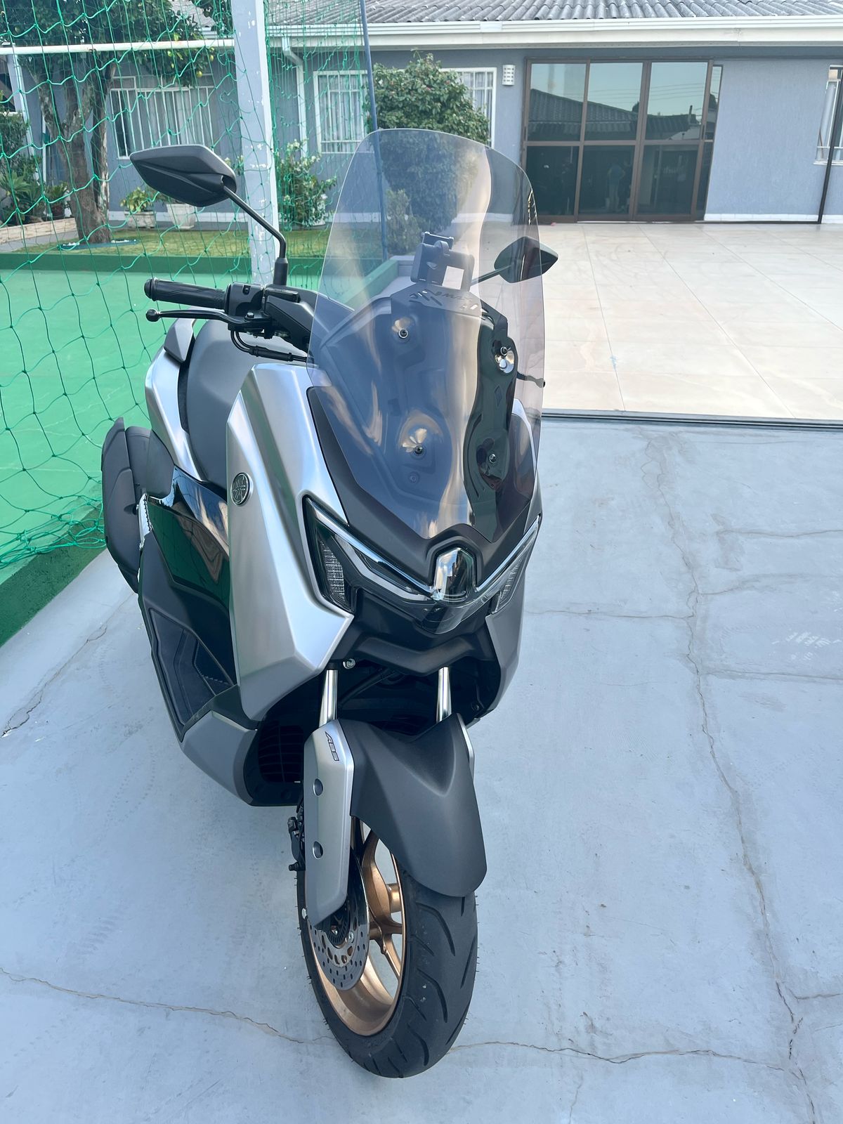 PARA BRISA BOLHA YAMAHA N MAX 160 25/26 + ALTO