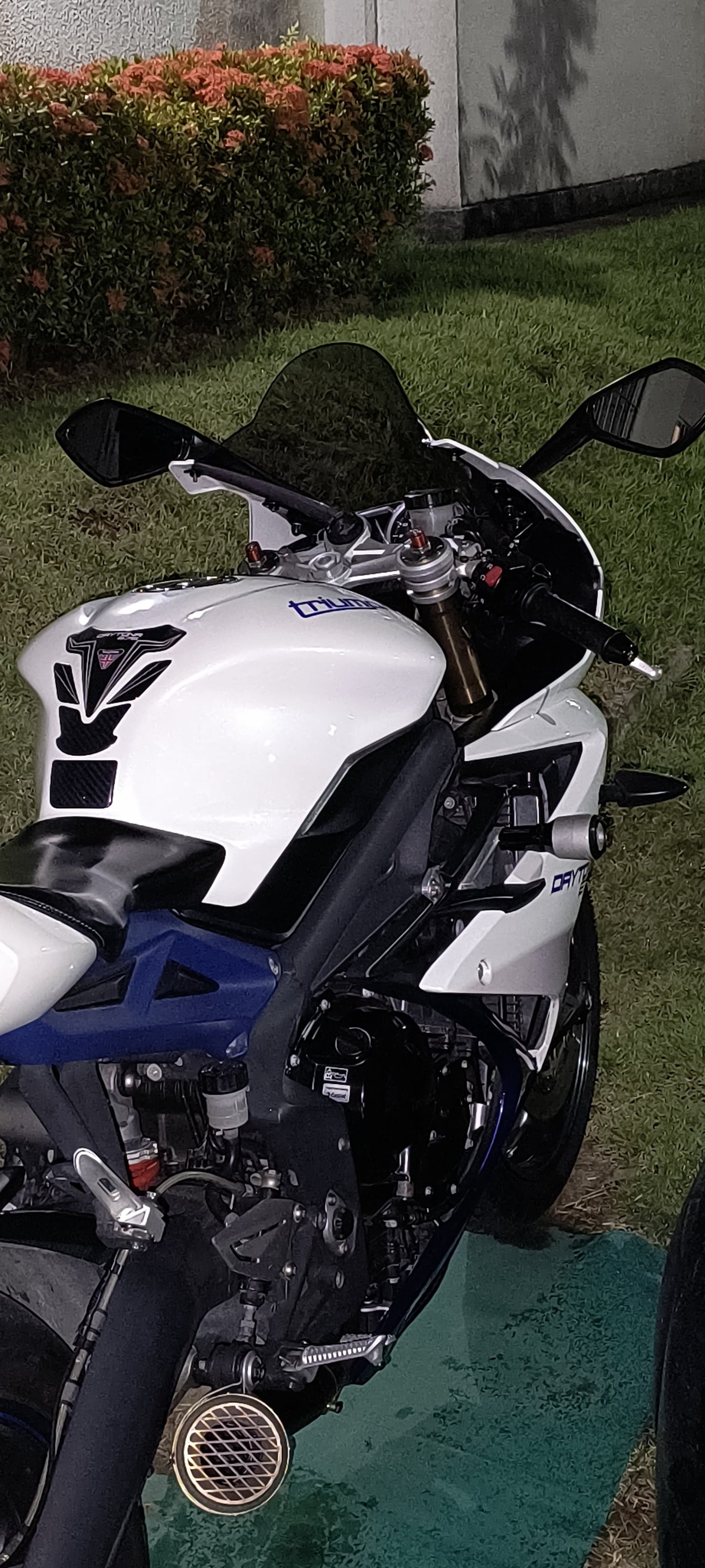 PARA BRISA BOLHA TRIUMPH DAYTONA 675 R MODELO DOUBLE BUBBLE 13/19