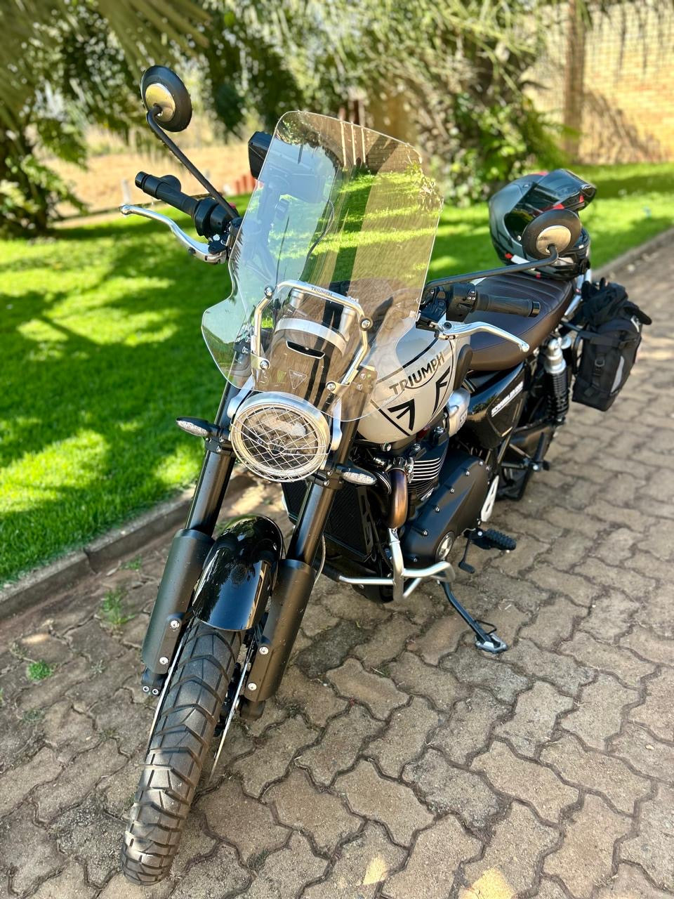 ACRILICO DE REPOSIÇÃO - PARA BRISA BOLHA TRIUMPH SCRAMBLER 1200 22/24 SUP. ALTO