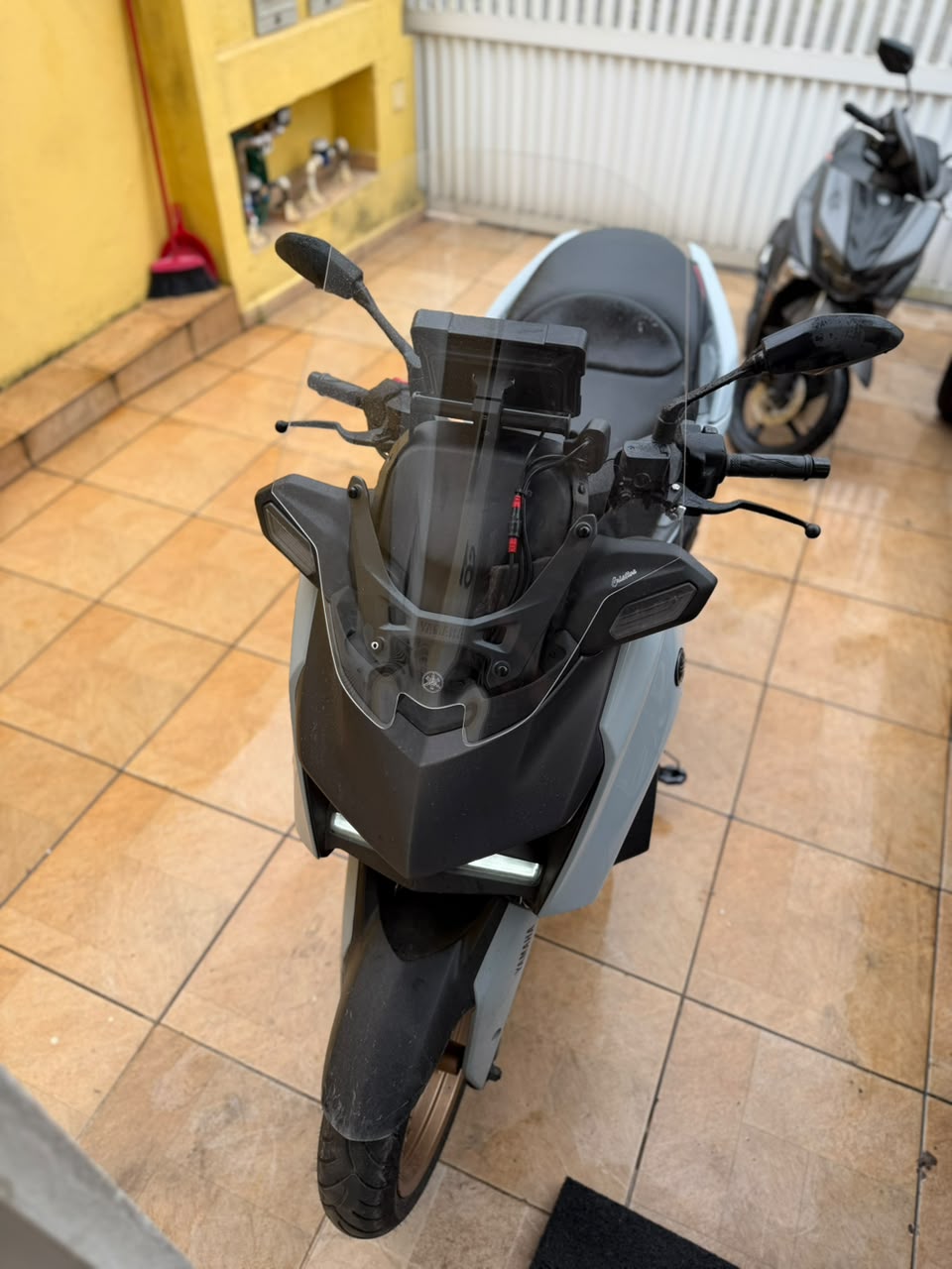 PARA BRISA BOLHA YAMAHA X MAX 300 20/26 + ALTA + LARGA